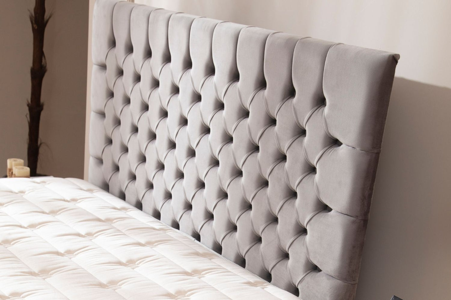 Storage Bed - Lagos - Tufted Velvet