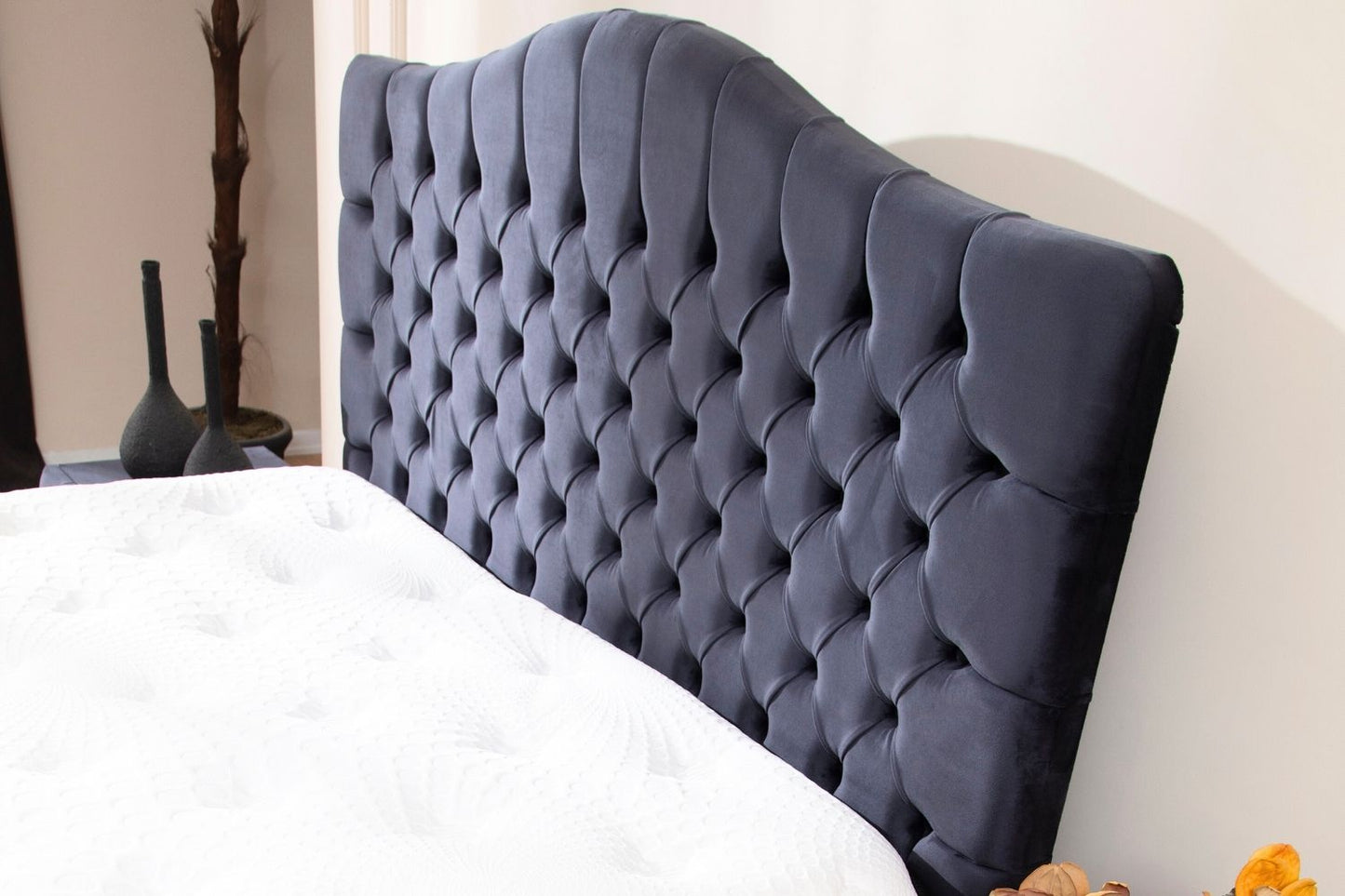 Storage Bed - Paris - Tufted Velvet